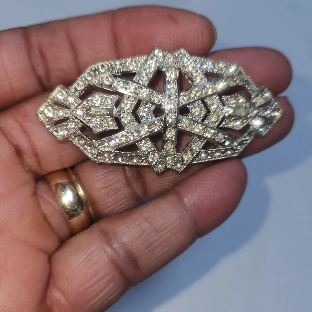 Vintage‎  Rhinestone Pot Metal Geometric Brooch Pin Clear Crystal Retro